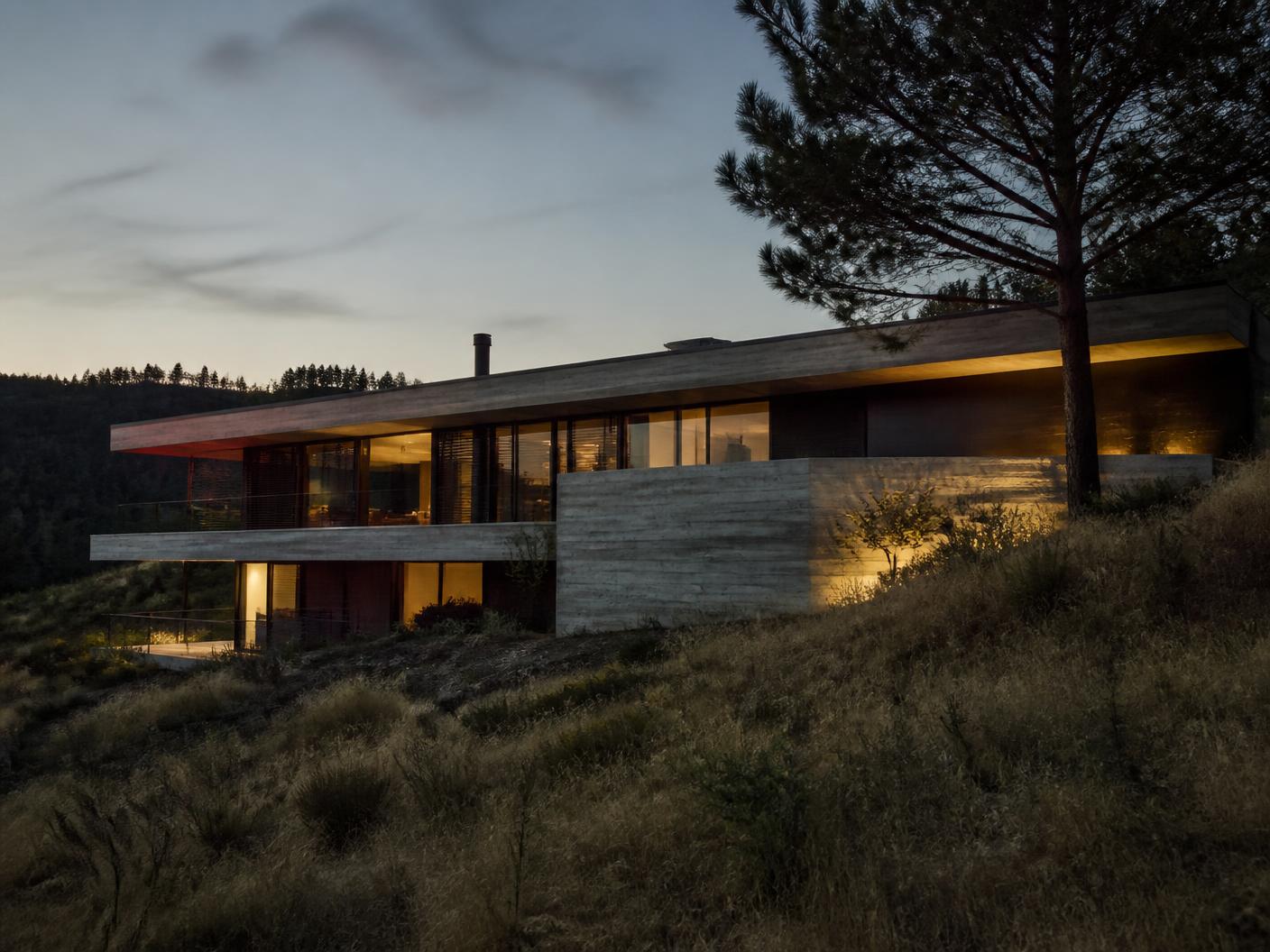North Ridge Estate — A single-property sales site for a modernist house in the hills.